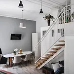 Deluxe Artistic Loft *