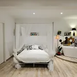 Deluxe Artistic Loft * 都灵