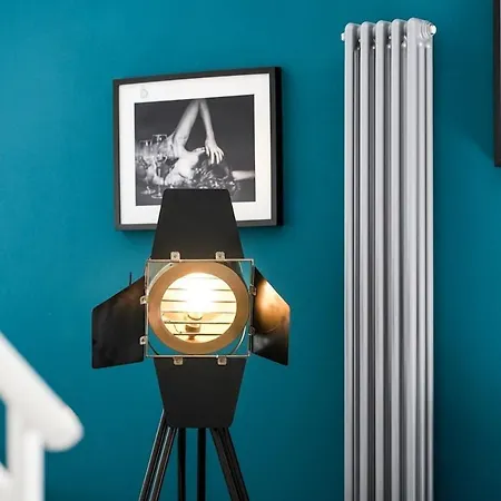 Deluxe Artistic Loft Apartment