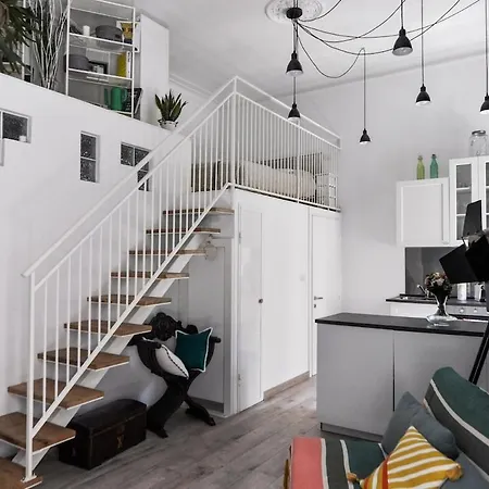 Deluxe Artistic Loft