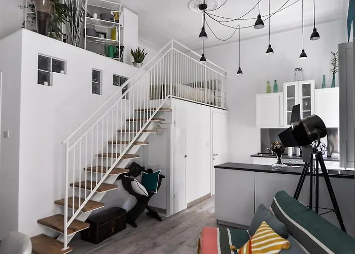 Deluxe Artistic Loft